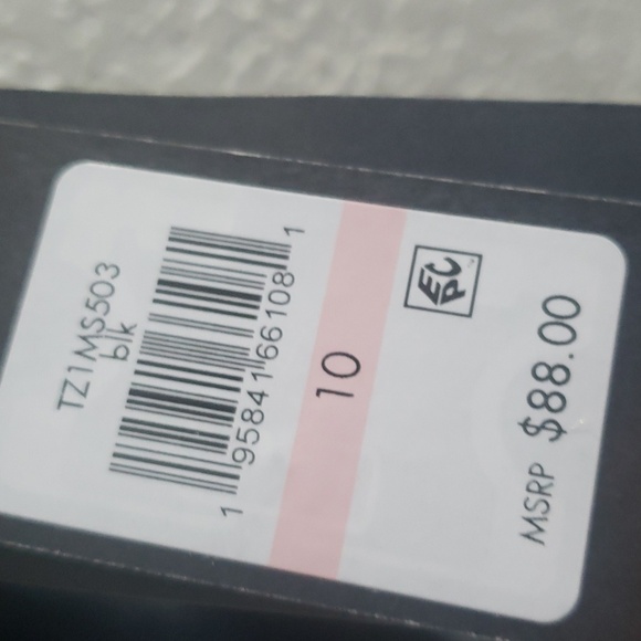 Tommy Hilfiger sz 10 one pcs - Picture 3 of 4